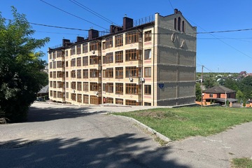 1-к квартира, 38 м², 2/5 эт.