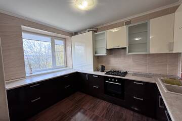 3-к квартира, 110,2 м², 2/5 эт.