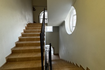 1-к квартира, 54,4 м², 4/4 эт.