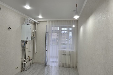 1-к квартира, 37 м², 1/4 эт.