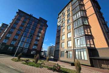 1-к квартира, 40 м², 1/8 эт.