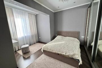 2-к квартира, 60,8 м², 2/3 эт.