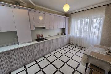 2-к квартира, 60 м², 2/5 эт.