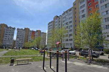 2-к квартира, 64 м², 2/9 эт.