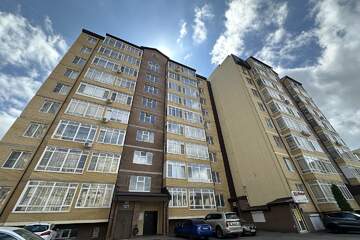3-к квартира, 93 м², 1/9 эт.