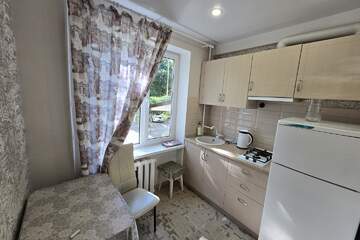 2-к квартира, 43 м², 1/5 эт.