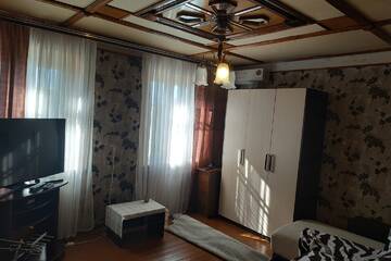 2-к квартира, 42 м², 3/3 эт.