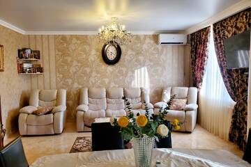 2-к квартира, 72,3 м², 2/8 эт.